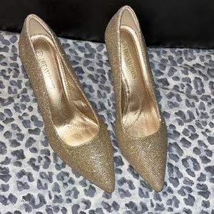 Dream Paris gold sparkly heels